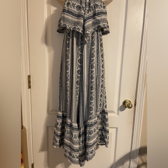 American Eagle Outfitters Pants - American Eagle Blue Floral Strapless Jumpsuit Sz M Beach Boho Party